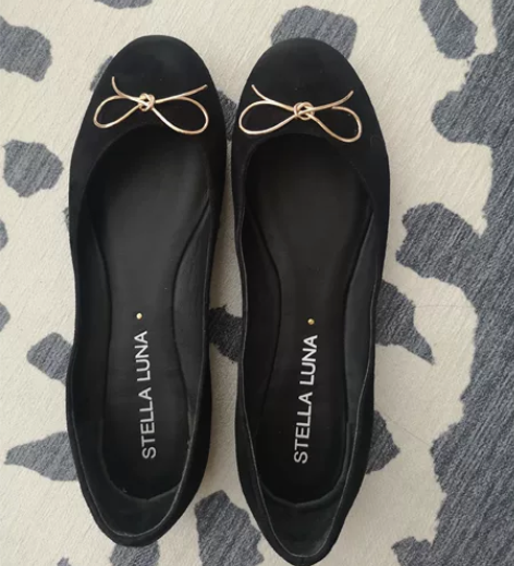 Stella luna黑色单鞋，几乎没有穿...