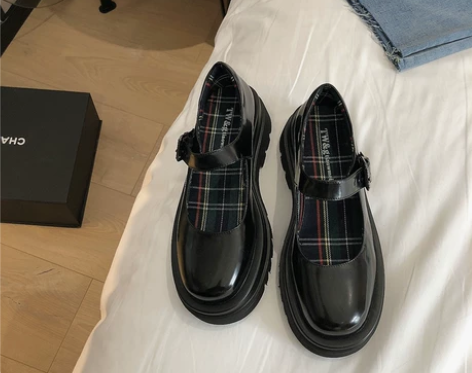 玛丽珍厚底鞋女复古2021春季新款百搭一字...