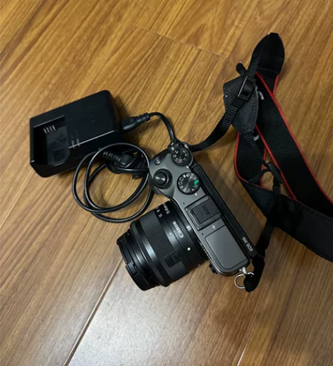 佳能M6一代，女生自用，95成新，套机镜头...