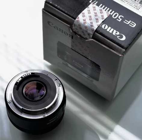 佳能50mm小痰盂三代 50mm f1.8...