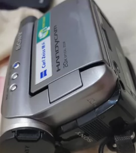 闲置物品，充电器找不到了。 感兴趣的话点“...