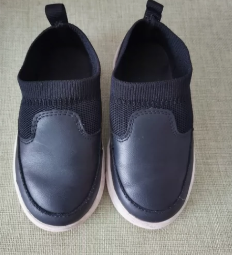 黑色软皮革鞋软底23码 感兴趣的话点“我想...