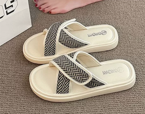 时尚网红爆款厚底拖鞋女外穿2023年夏季新...