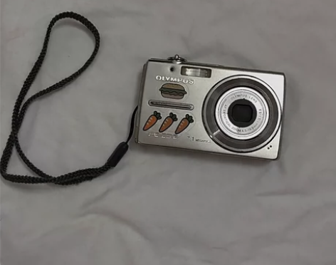 奥林巴斯fe230 配套完整（充电器?电池...