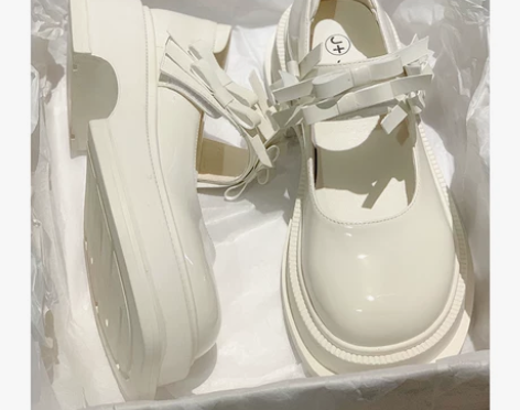 贾不假玛丽珍鞋女2022年秋冬新款高跟春秋...