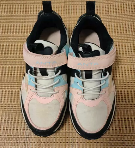 品牌型号：安踏女童运动休闲鞋 尺码：34码...