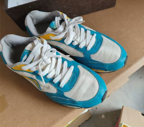 男士李宁运动鞋，专柜购入 感兴趣的话点“我...