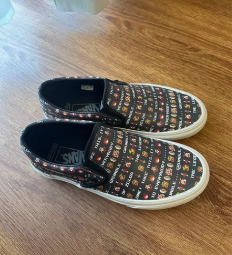 VANS一脚蹬 穿过两三次 码数：38正品...