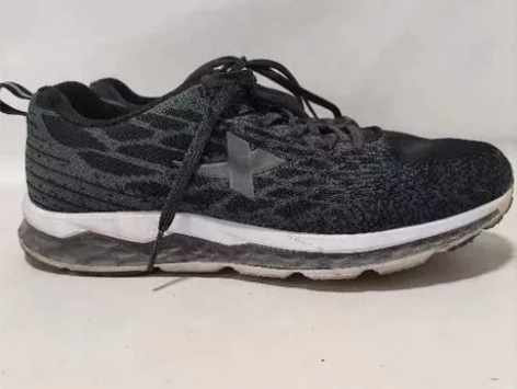 特步男士运动鞋 39  码 包邮 [相机]...