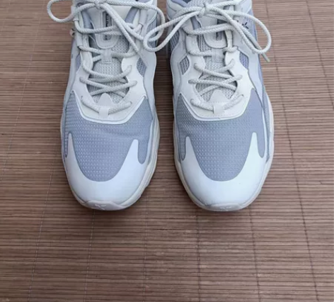 二手特步45码运动鞋 鞋子保证正品  没有...