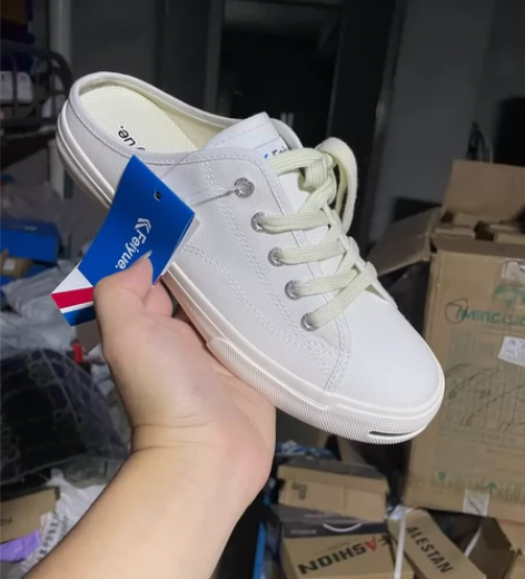 41码男鞋，飞跃回力牌，15包邮，喜欢的直...