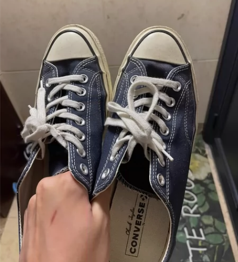 低帮匡威帆布鞋，海军蓝，42.5码 感兴趣...