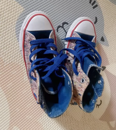 匡威儿童鞋 感兴趣的话点“我想要”和我私聊...