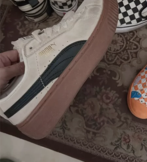 彪马运动鞋   37码  9新 没刷过就是...