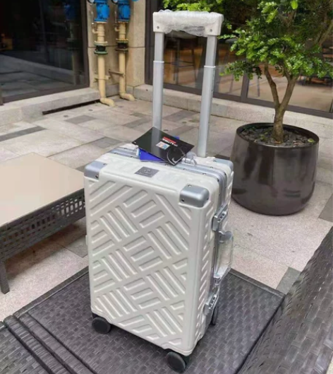 漫游pc铝框行李箱万向轮皮箱拉杆箱旅行箱2...