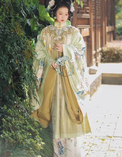 汉服燕云织造局芙蓉露白明制立领对襟云肩马面...