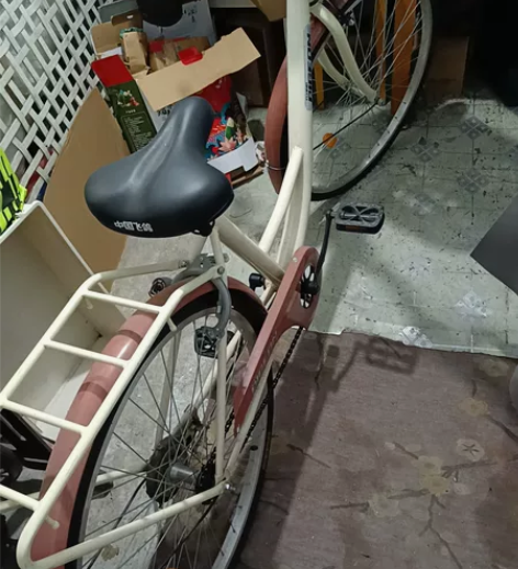 26寸女士自行车 感兴趣的话点“我想要”和...