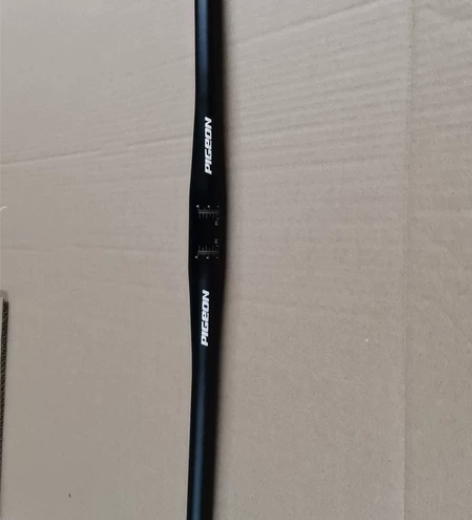 飞鸽28自行车坭板前标，没上过车，珍藏多年...