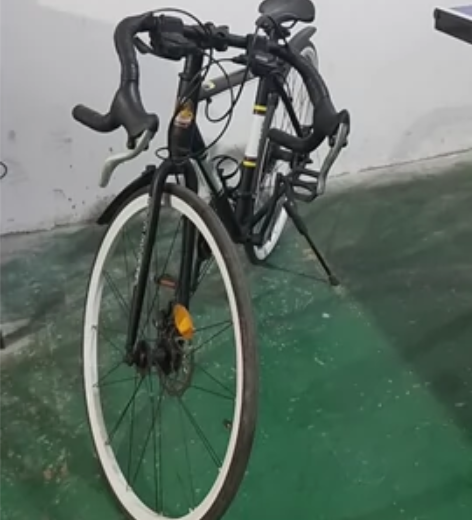 （此车已出）菲利浦山地车，自定义9成新，功能一切正常，此次交...