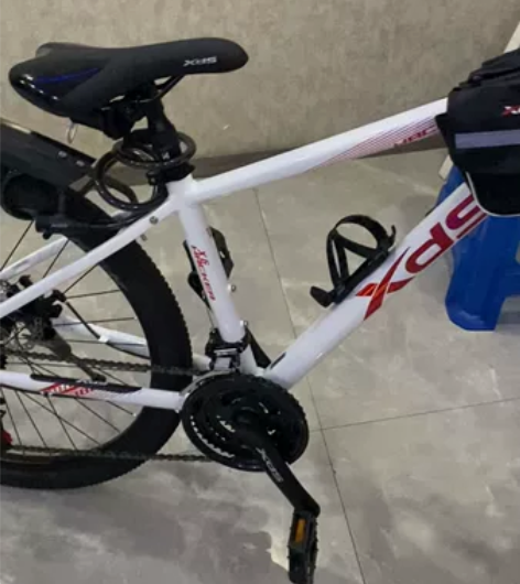 出售一辆全新喜德盛自行车,购入近半月,只骑...