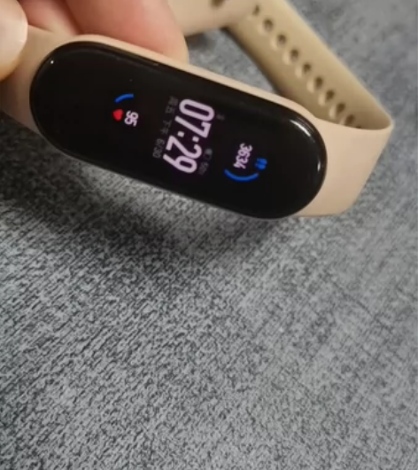 小米手环5 NFC 小米线下店 买了2年多...