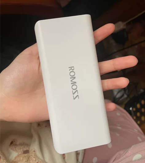 包邮罗马仕充电宝，大容量一万～一万五毫安，...