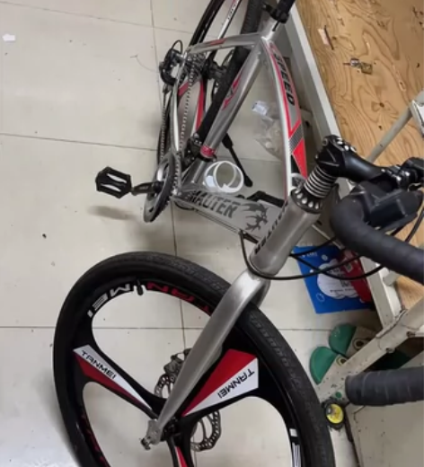 公路自行车,9成新 感兴趣的话点“我想要”和我私聊吧~几... 公路自行车,9成新 感兴趣的话点“我想要”和我私聊吧~几...