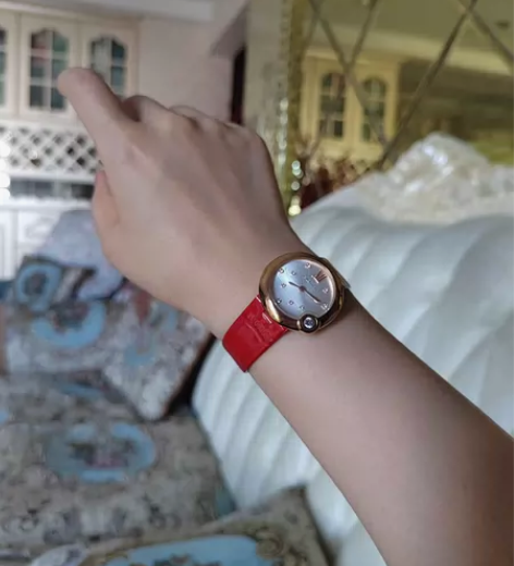 卡地亚新年限定腕表 卡地亚新春限定Ball...