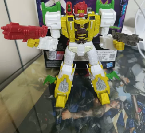 变形金刚传世系列灾尔萨斯，航行家级V级，目...