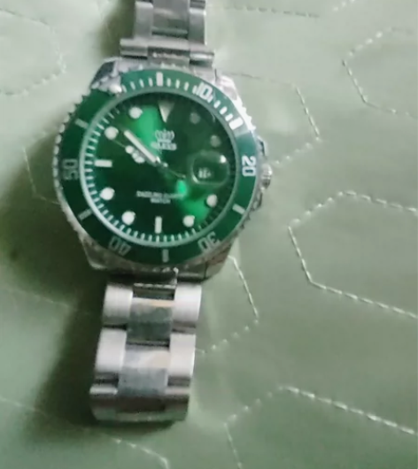 闲置欧利时石英手表，八成新 感兴趣的话点“...