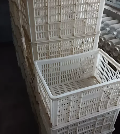 塑料篮子需要的来，便宜出了，50个，可重复...