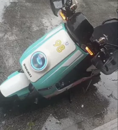 2018年小牛n1s，有系统。.后改的彩色...