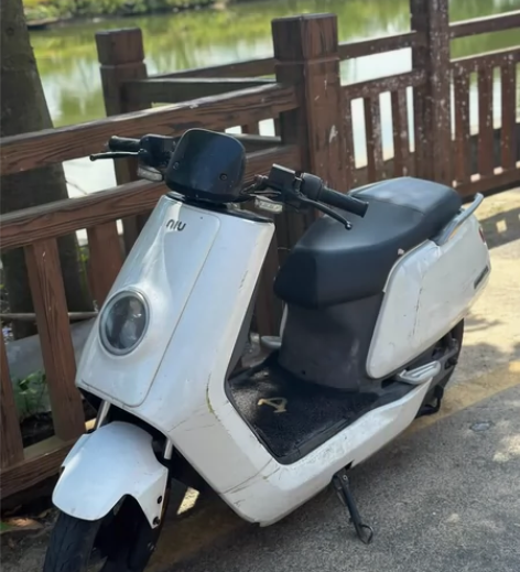 小牛n1s 都市版 电池续航50-60km...