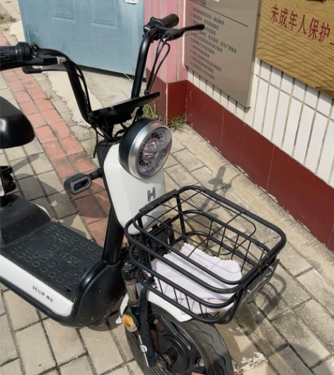 支付宝旗下电动车 哈啰 手机解锁 随时定位...