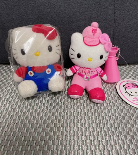 hellokitty中古棒球挂件 如图所示...