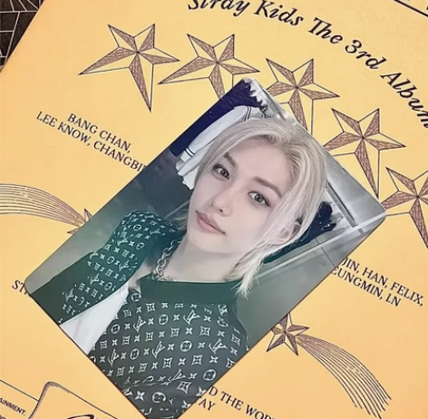 【出yzy1.0 6菲单卡标价直拍】 标价...