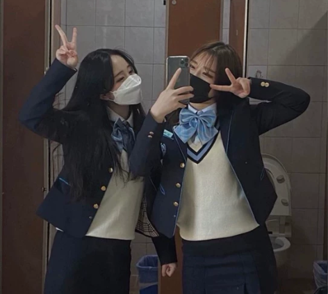 （直出）韩制福利背心蓝光女子护理高校 背心...