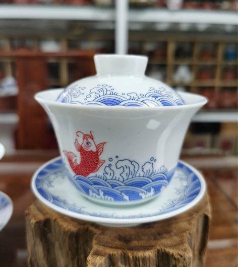 盖碗 容量：130毫升 品相如图 拍下非破...