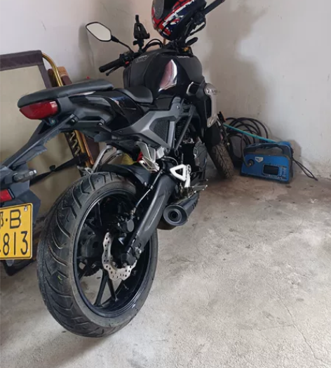 迅龙V8 3000公里一手车  单趟跑过三...