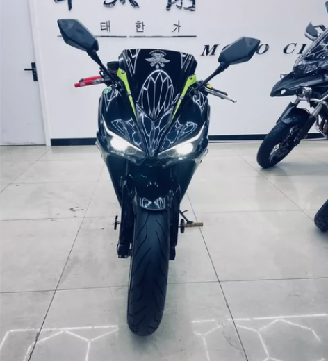 n19低价出4000能过户 （19年  国...