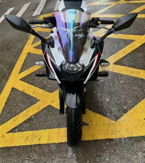 Gsx250崭新漂亮！22年8月2900公...