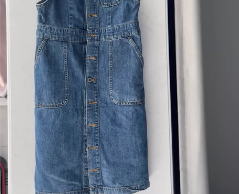 热风牛仔背带裙，160/84a，适合106...