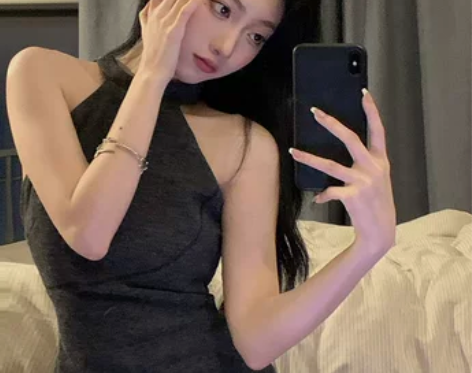 包臀裙 包臀短裙Next saturday...