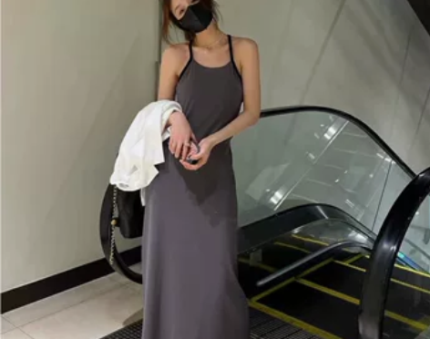 张公子STUDIO/性感吊带连衣裙女夏季辣...