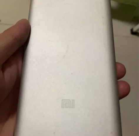 小米无线便携移动电源 外壳材质：合金 电池...