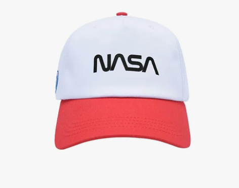 安踏NASA鸭舌帽 全新，不还价，售出不退。