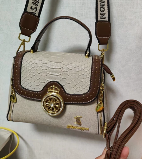 编号A22，漏一个吧，全新手提包单肩斜挎女...