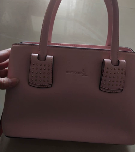 正品袋鼠包，全新，包包较多，现低价转让，二...