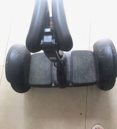 小米九号平衡车燃动版 米家定制、买时二千多...