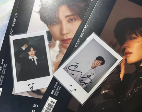 出漫潮圆杂志 拍立得 seventeen全...